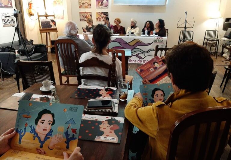 USTEA presenta en Sevilla el Calendario Coeducativo “Tiempo de mujeres, mujeres en el tiempo”, que reúne a una treintena de mujeres del mundo de las artes visuales